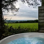Hill View * Knockwilliam